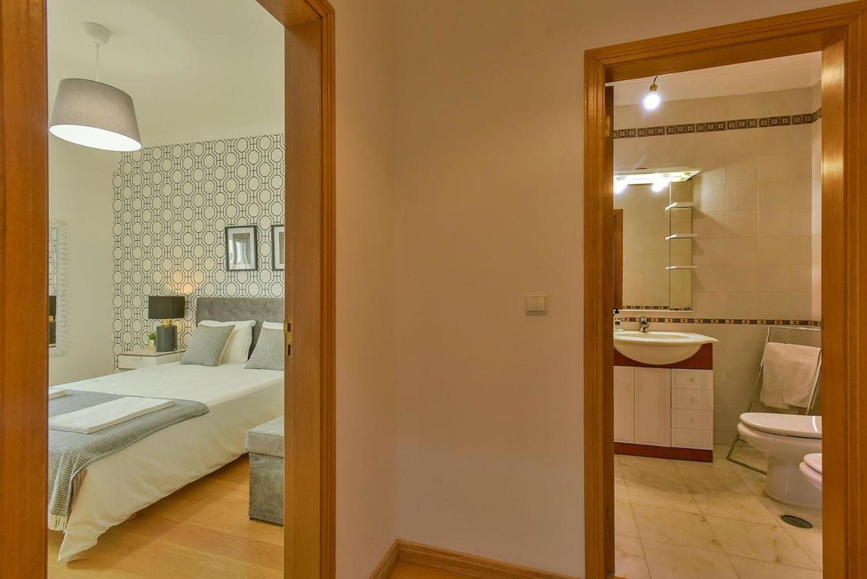 Apartamento Studio Fuer 9 Personen Und 1 Kind In Lissabon, Regio De Costa De - B58348
