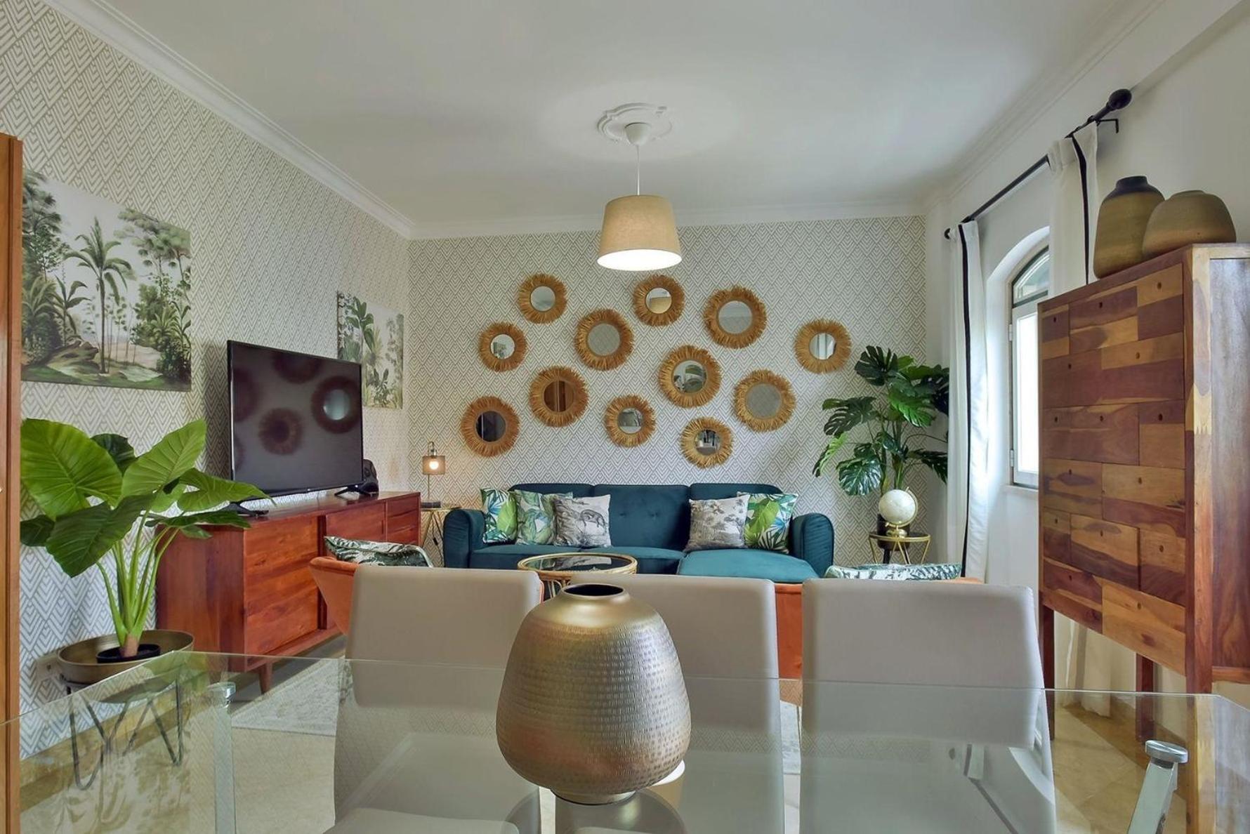 Studio Fuer 9 Personen Und 1 Kind In Lissabon, Regio De Costa De - B58348 Apartamento *