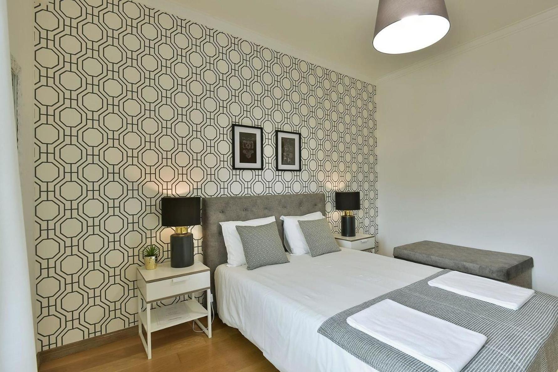 Studio Fuer 9 Personen Und 1 Kind In Lissabon, Regio De Costa De - B58348 Apartamento Lisboa