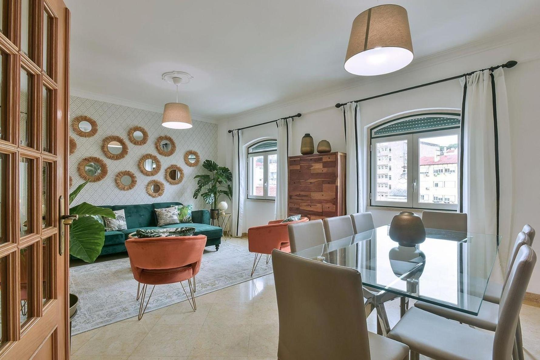 Studio Fuer 9 Personen Und 1 Kind In Lissabon, Regio De Costa De - B58348 * Lisbon